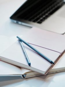 freelance healthcare writer specializing in B2B